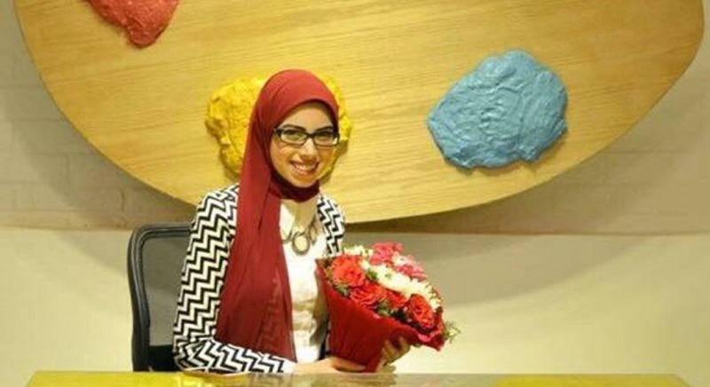 صور لفتاة مصرية ترسم المشاهير بالطعام.. رسمت مارلين مونرو بالنعناع الجاف!